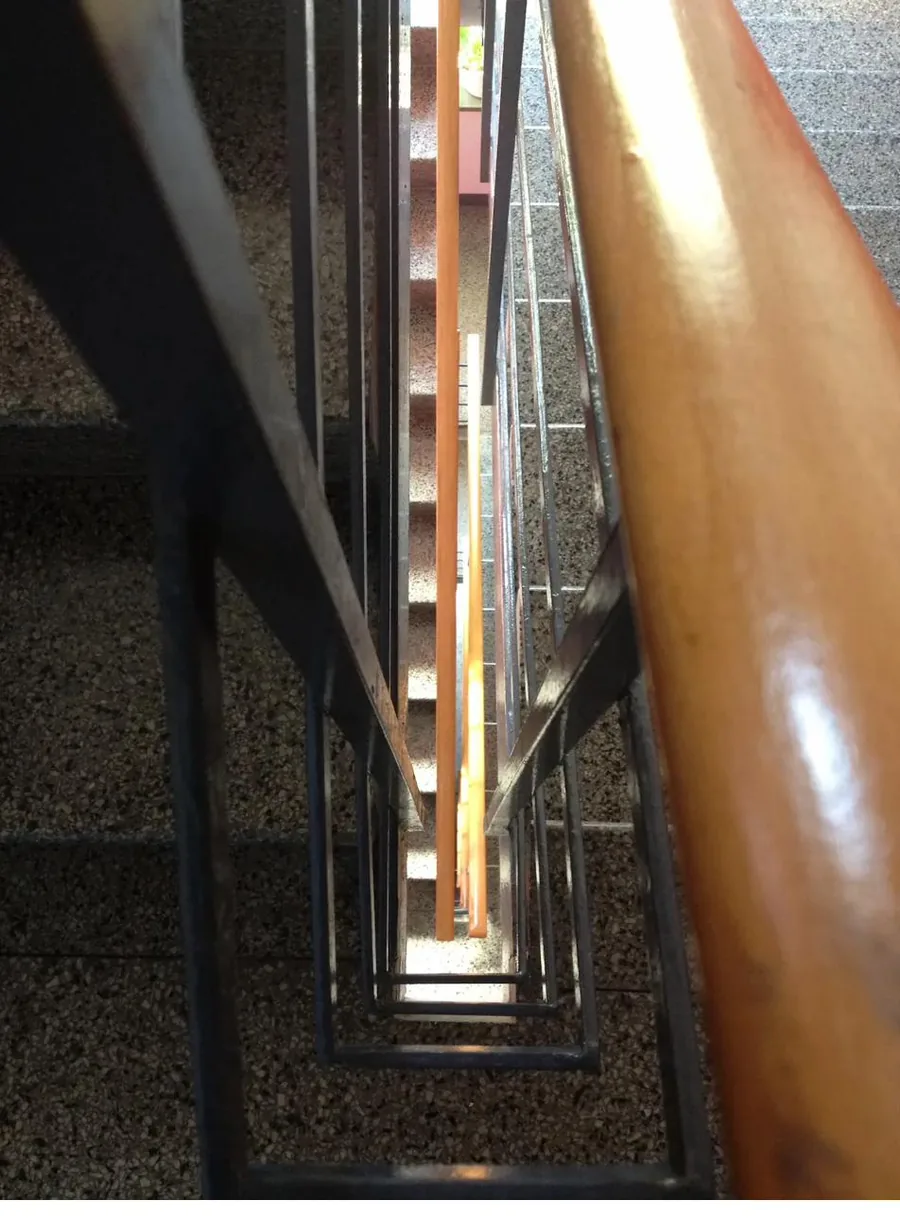 Trapphuset i fastigheten på Fersens väg 9.